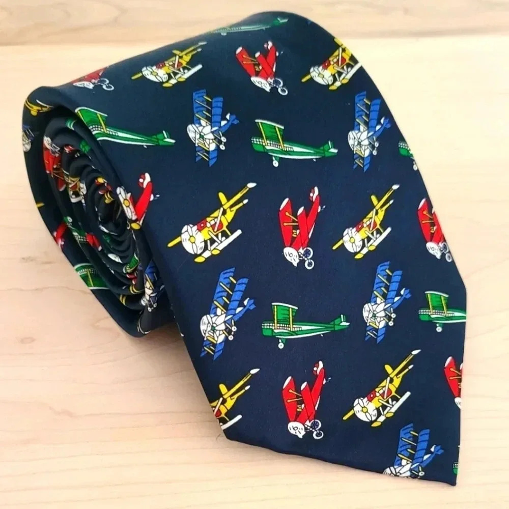 🛩️MUSEUM ARTIFACTS Planes  Tie